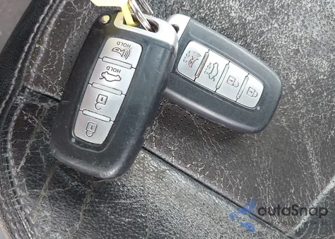 2012 Hyundai Elantra Limited z USA, uszkodzony, nr VIN 5NPDH4AE2CH093493